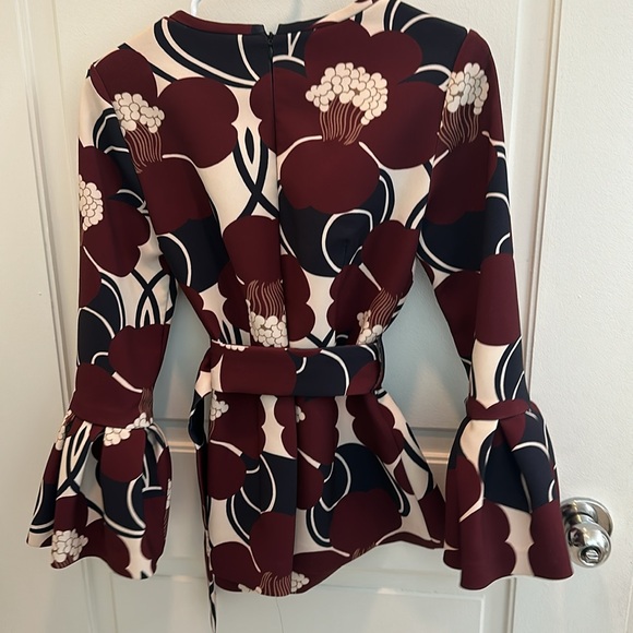 PAROSH - Gorgeous burgundy cream blouse. Never worn. - Picture 2 of 4